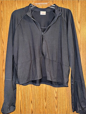 Essential Black Long Sleeve Pullover 3X